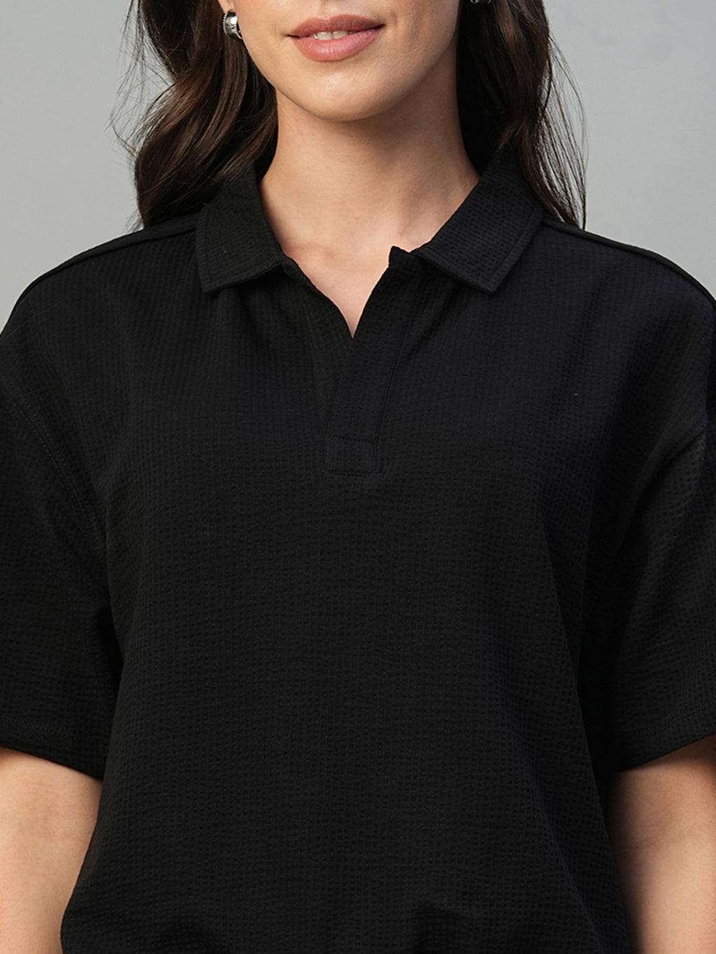 Women's Black Cotton Elastane Regular Fit Tshirt