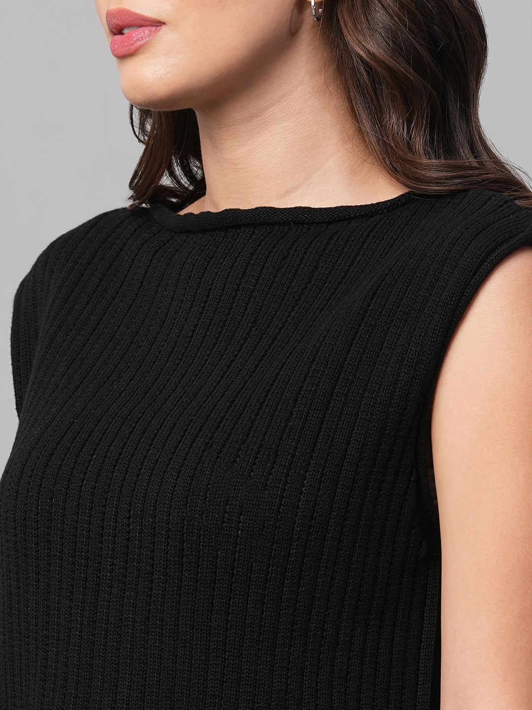 Women's Black 100% Cotton Regular Fit Tshirt