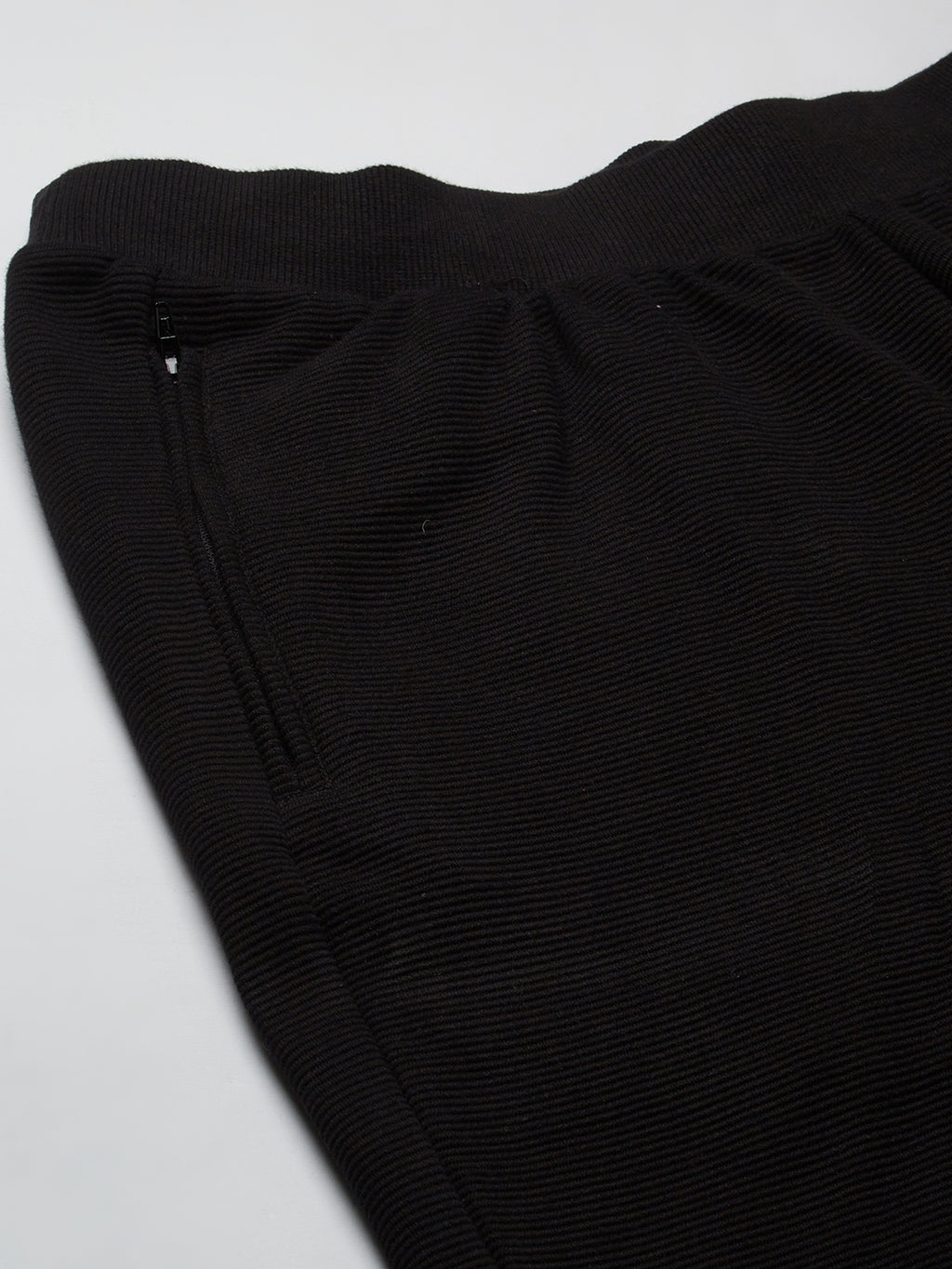 Men's Black 100% Cotton Regular Fit Knit Shorts
