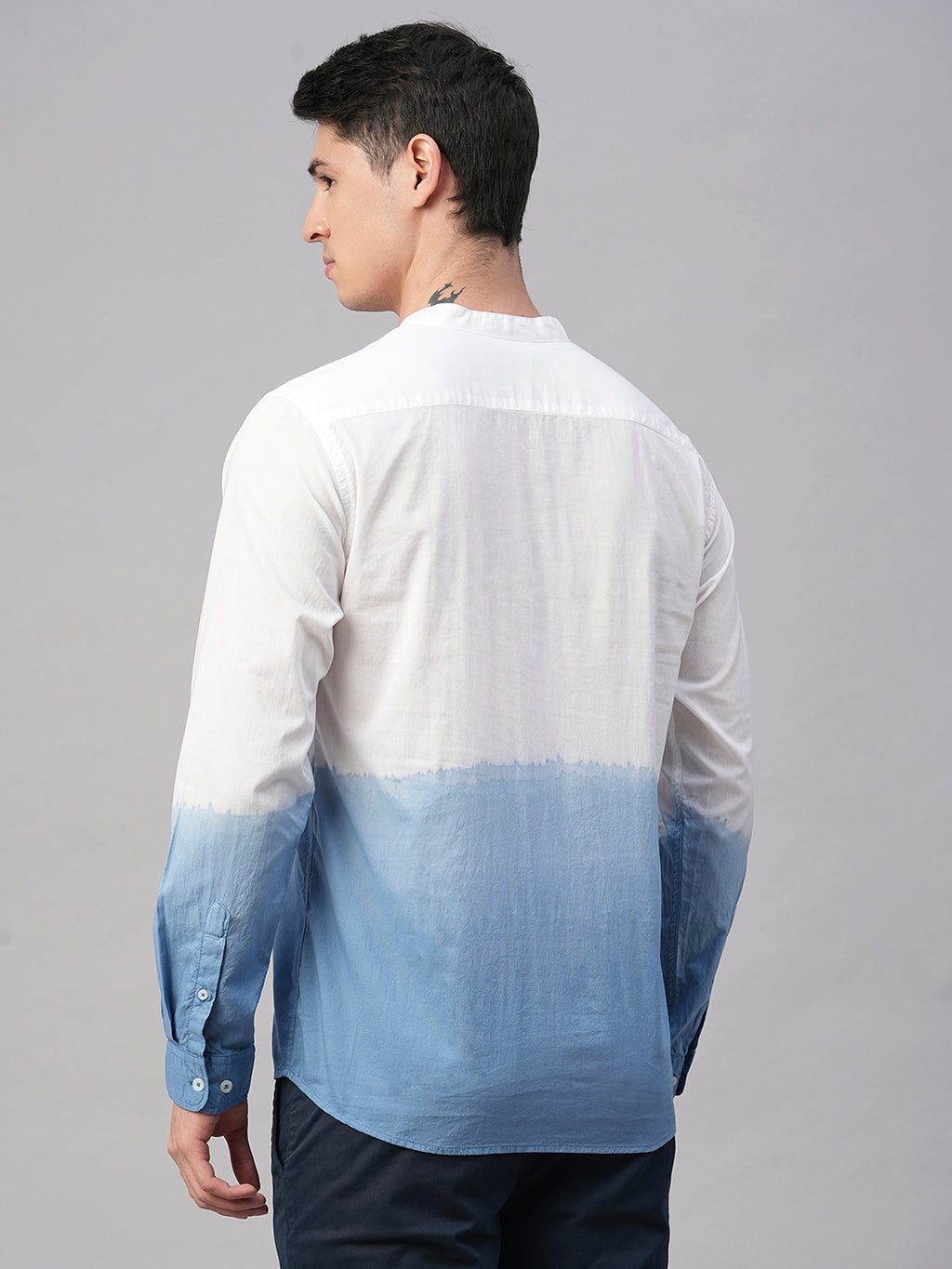 Men's White/Navy Cotton Regular Fit Shirt