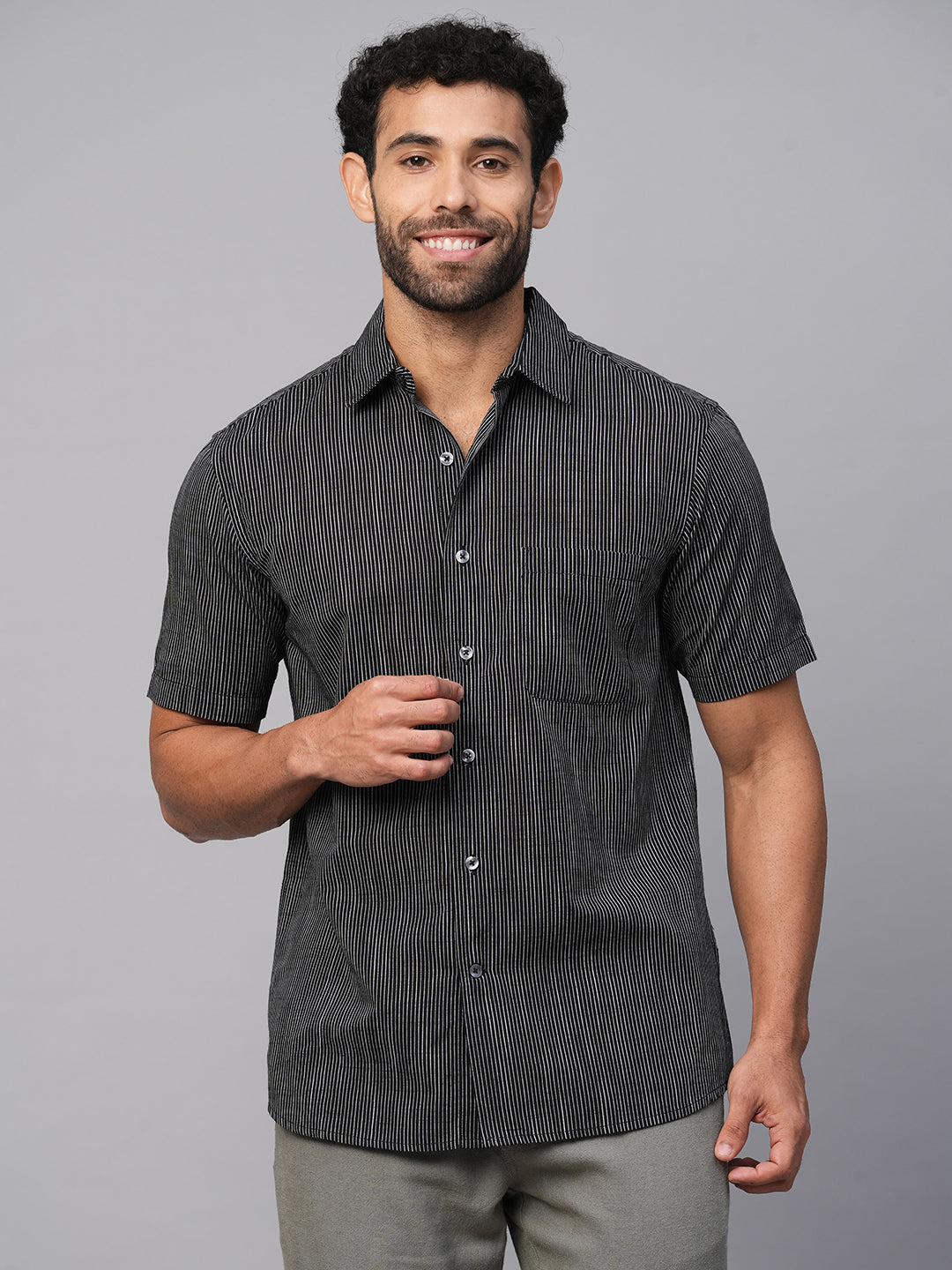 Men's Black/White Cotton Regular Fit Shirt