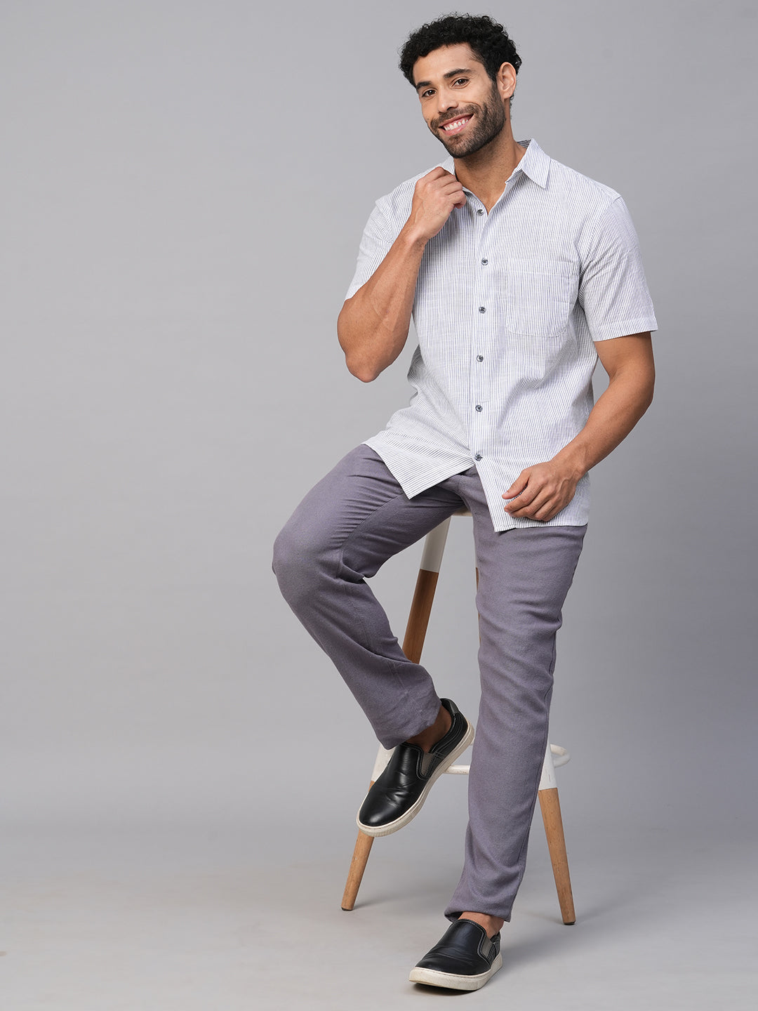 Men's White/Navy Cotton Regular Fit Striped Shirt