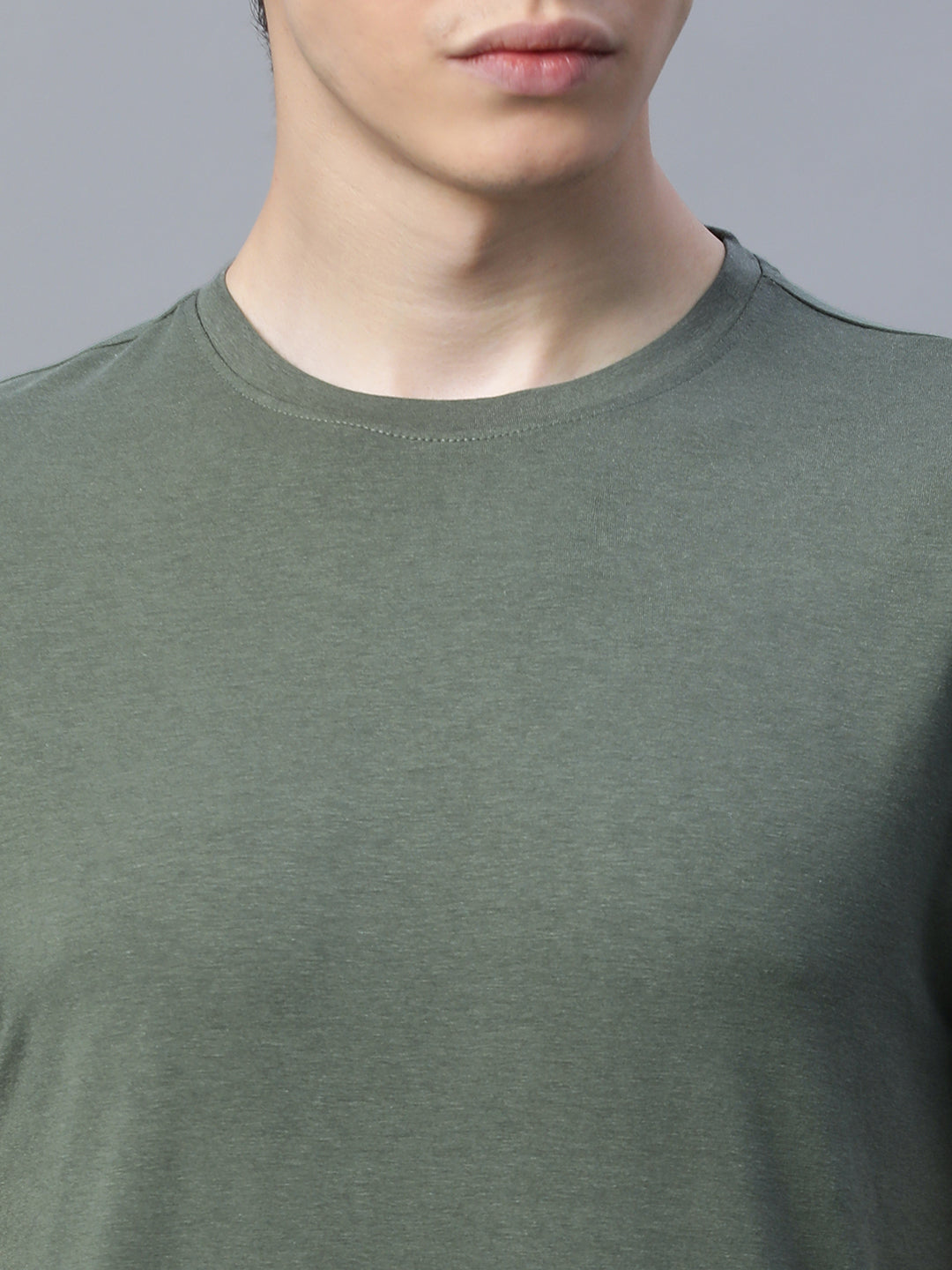 Men's Olive Cotton Bamboo Elastane Regular Fit Tshirt