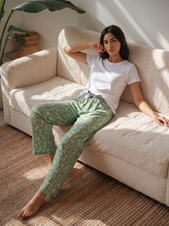 Women's Green 100% Viscose Regular Fit Pyjama