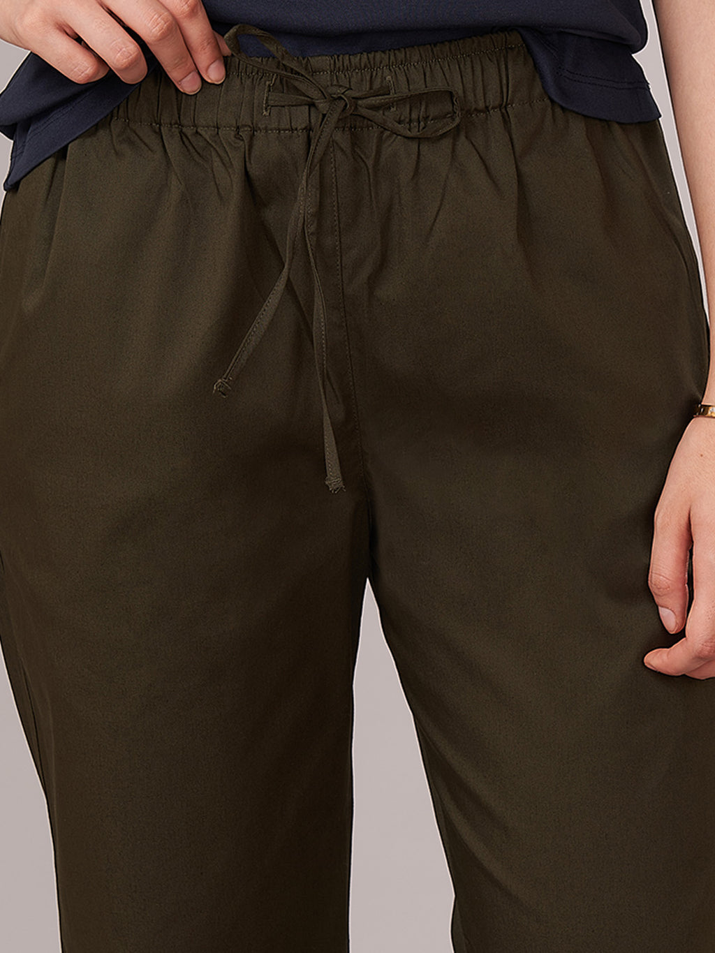 Women's Cotton Lycra Regular Fit Pants Olive