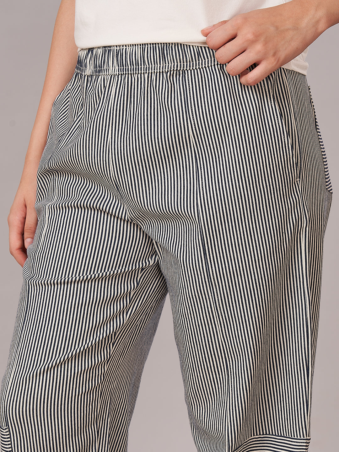 Women's Cotton Lycra Barrel Leg Pant Indigo