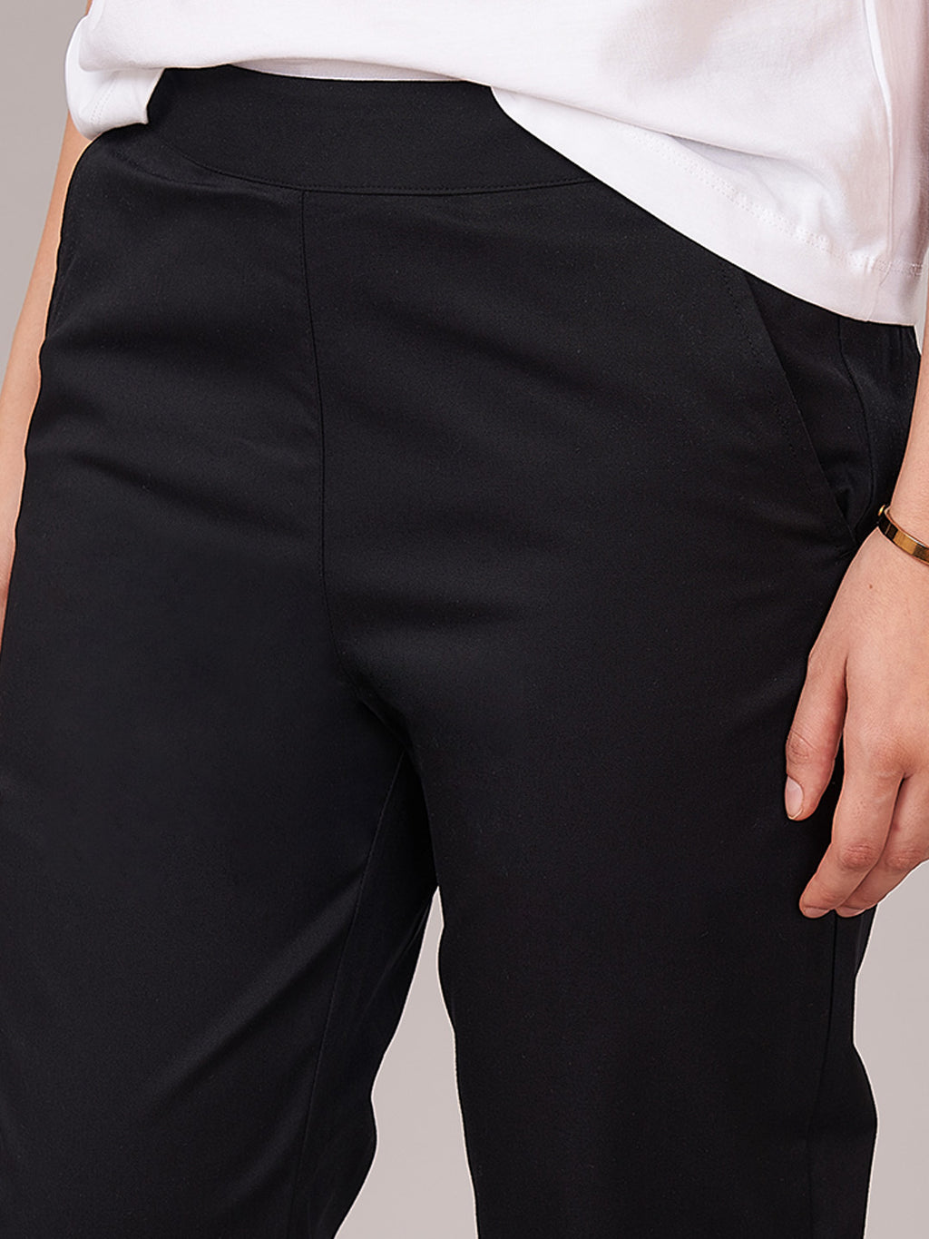 Women's Cotton Lycra Regular Fit Pants Black