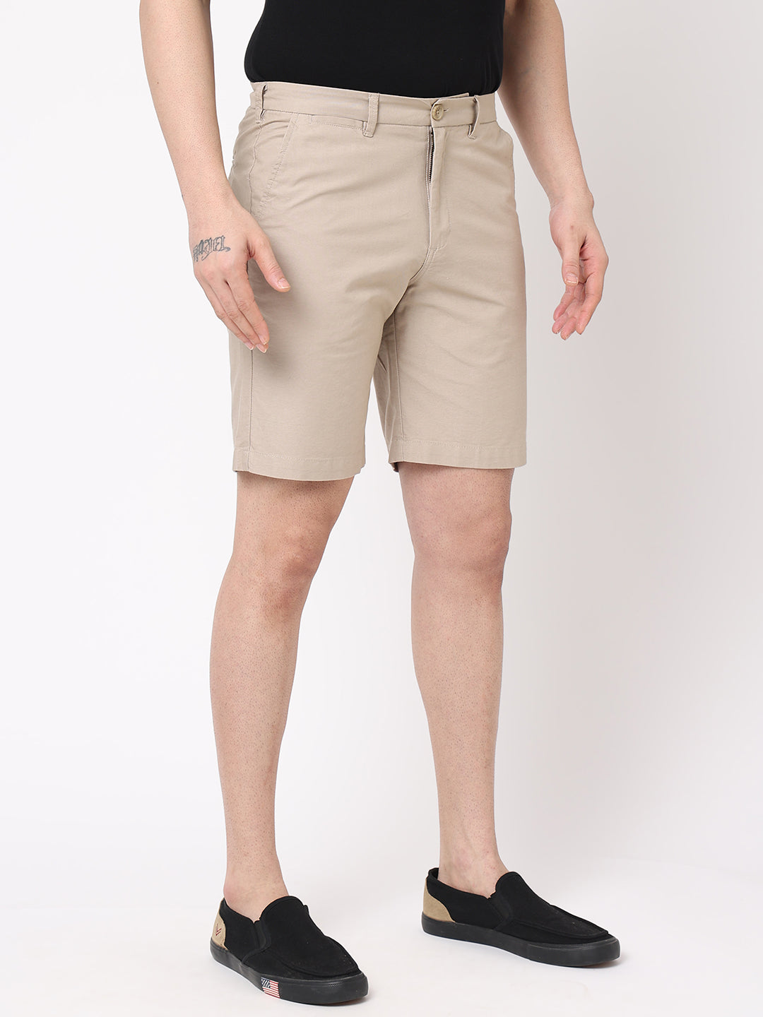 Men Slant Pocket Drawstring Waist Shorts  Mens shorts outfits, Beige shorts  outfit, Light shorts